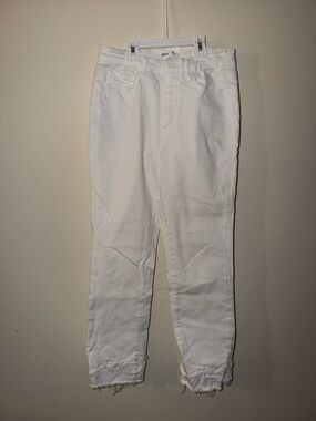 Good American White Straight Jeans with distressed bottoms